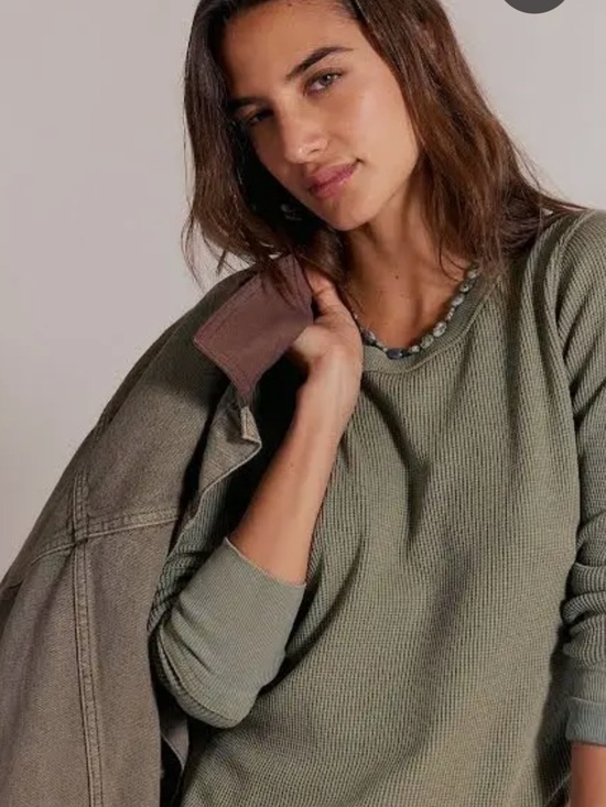 We The Free Tops - We The Free Jess Long Sleeve Waffle Knit in Soft Moss